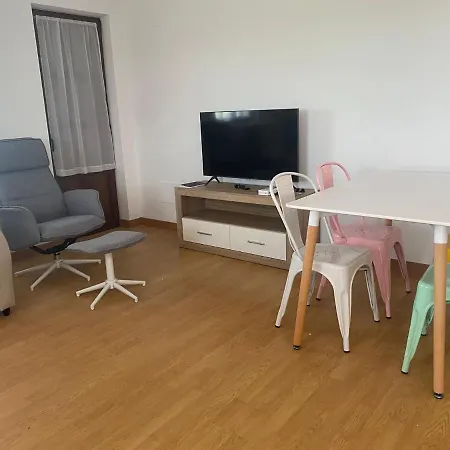 아파트 Estudios En *