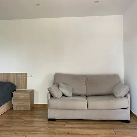 Estudios En Apartament Loredo